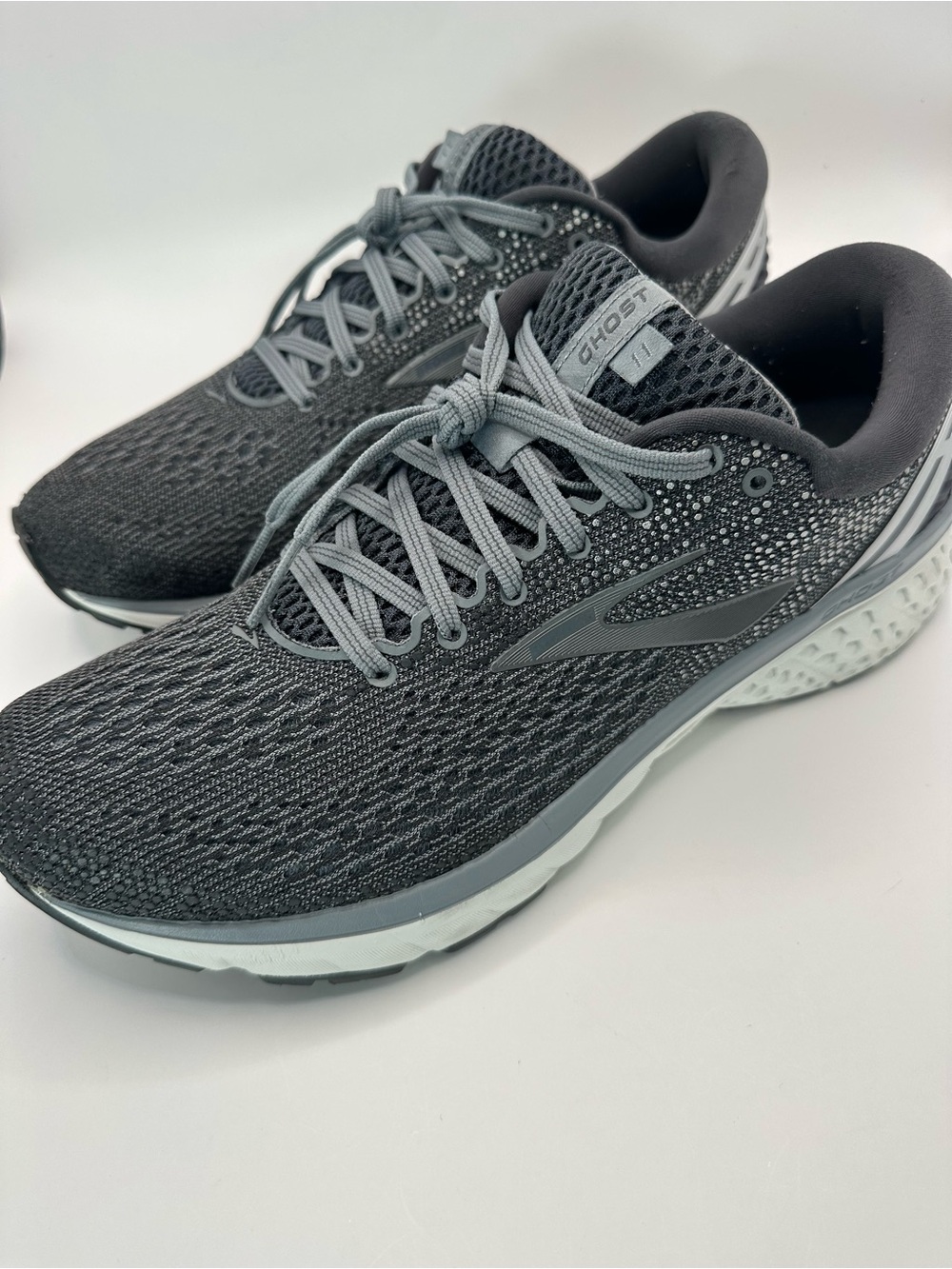 Brooks Ghost 11 1102881D003 Running Shoes, Men's Size 10.5 D, Gray